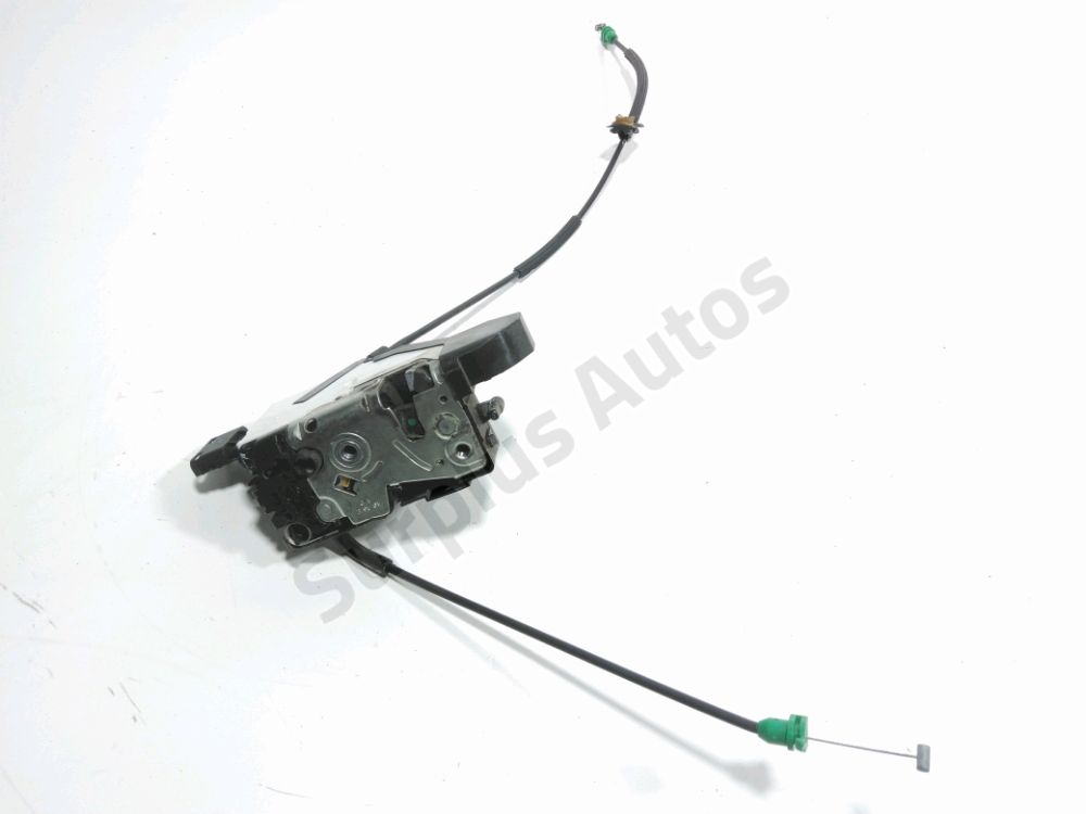 Serrure de porte avant droite