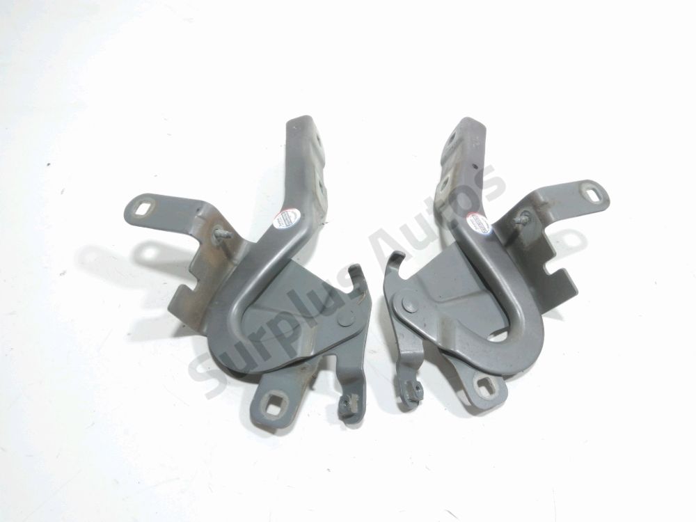 Jeu de charnières de capot