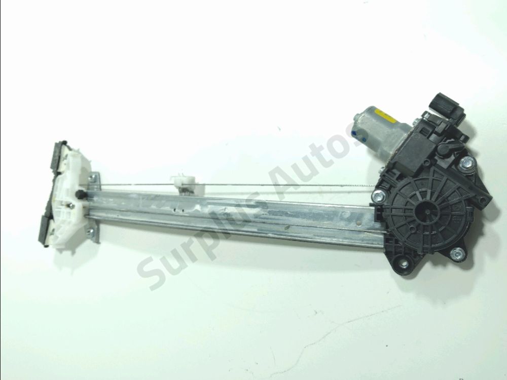 Lève-vitre électrique avant droit