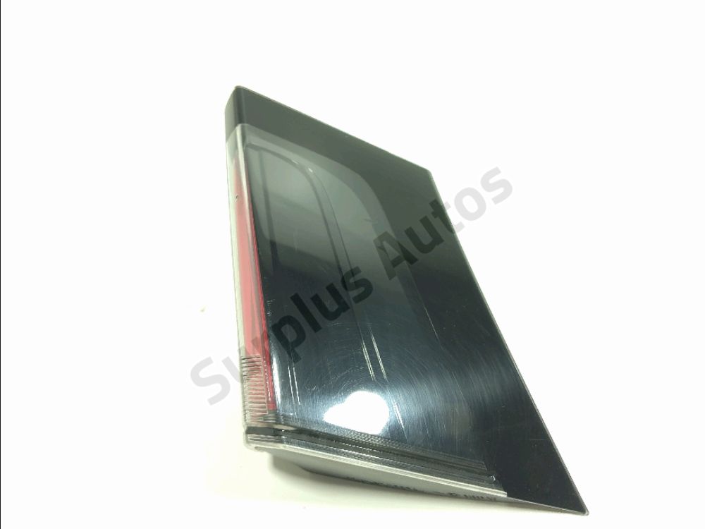 Feu arrière intérieur droit