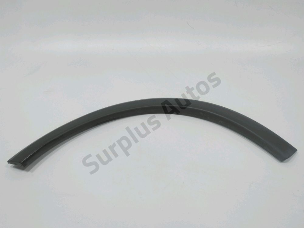 Elargisseur d'aile avant gauche