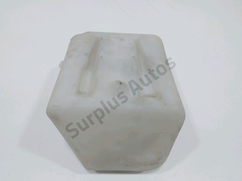 Réservoir de lave glace avant
