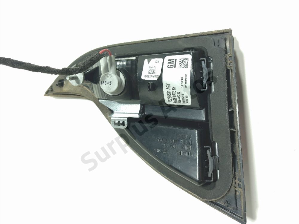 Feu arrière intérieur droit