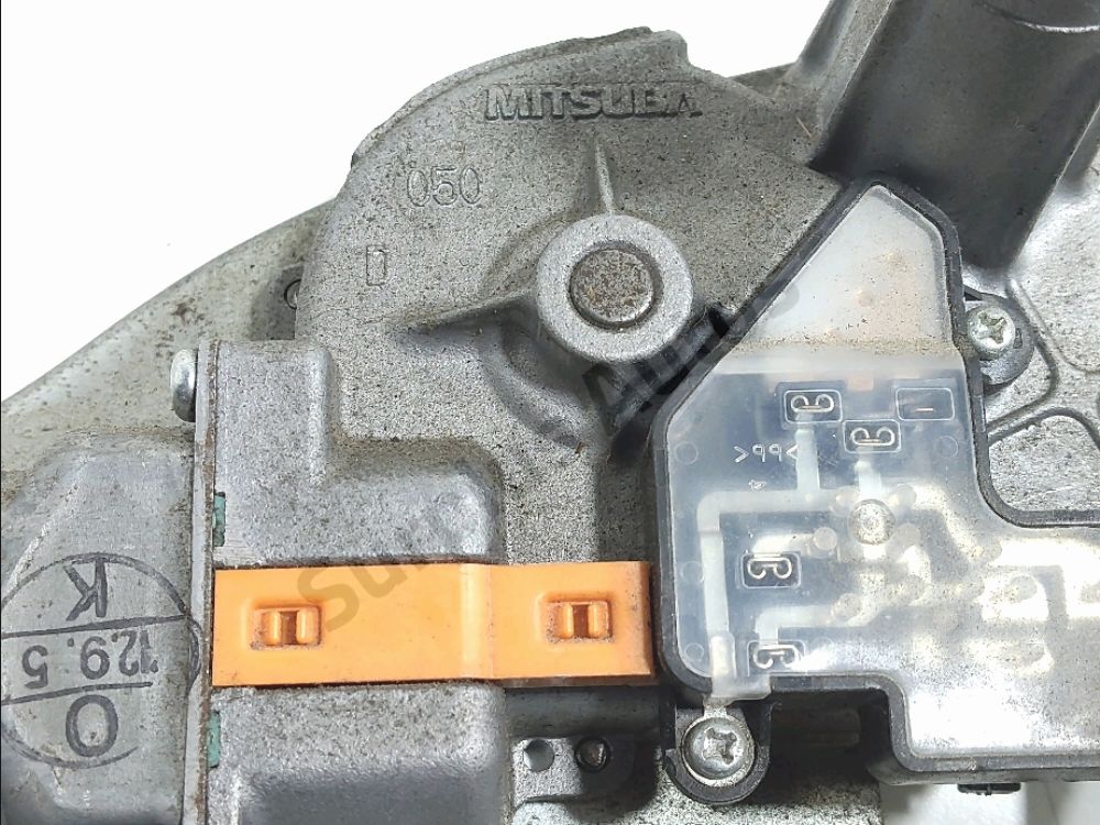 Moteur d'essuie glace arrière