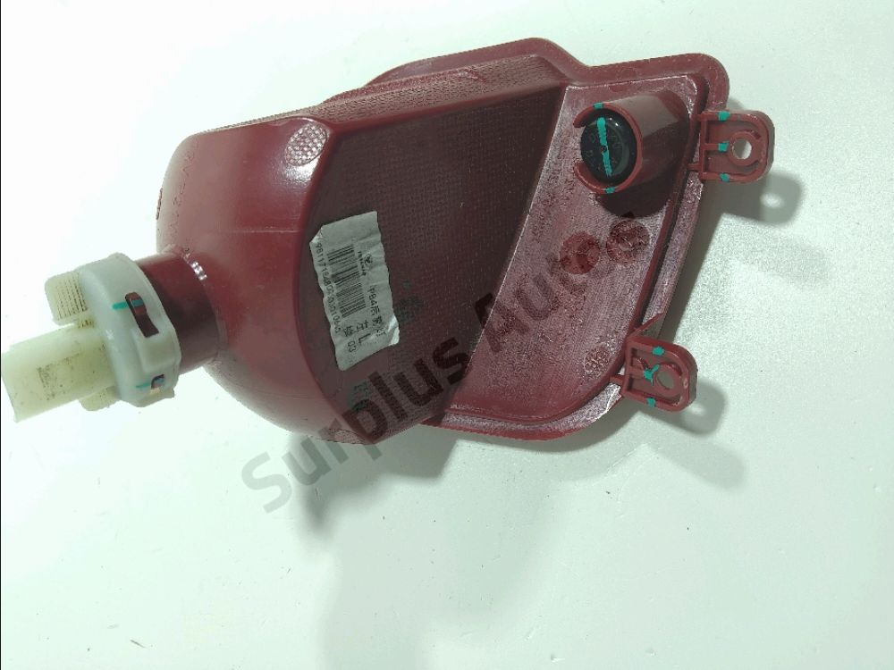 Feu de brouillard arrière gauche