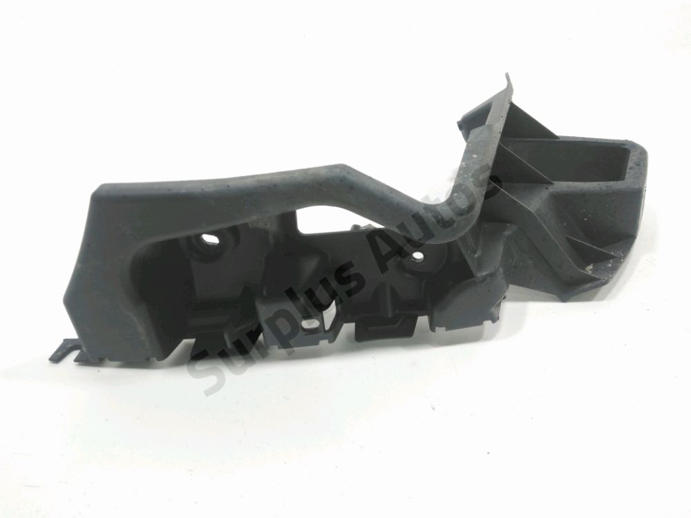 Support droit de pare-choc arrière