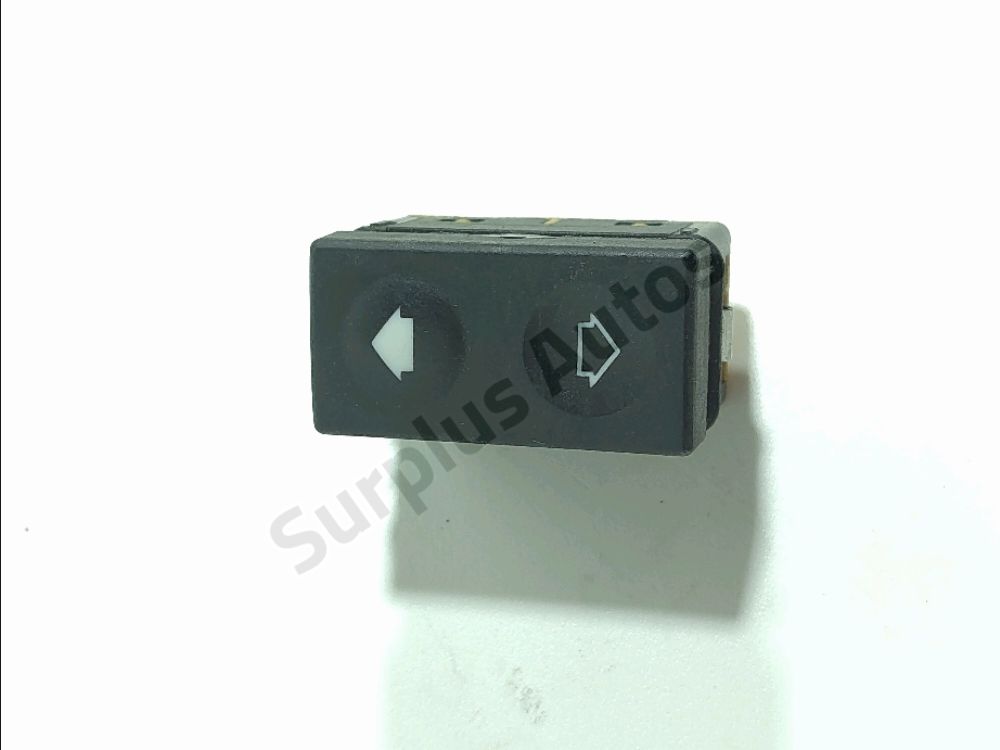 Commande lève-vitre avant droit