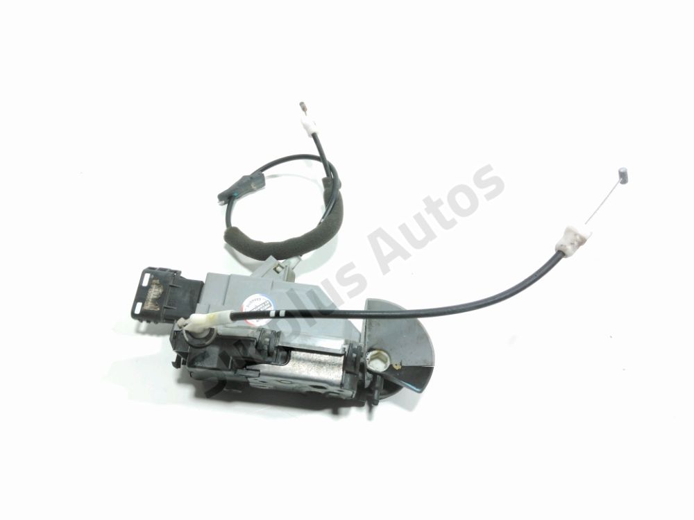 Serrure de porte avant gauche