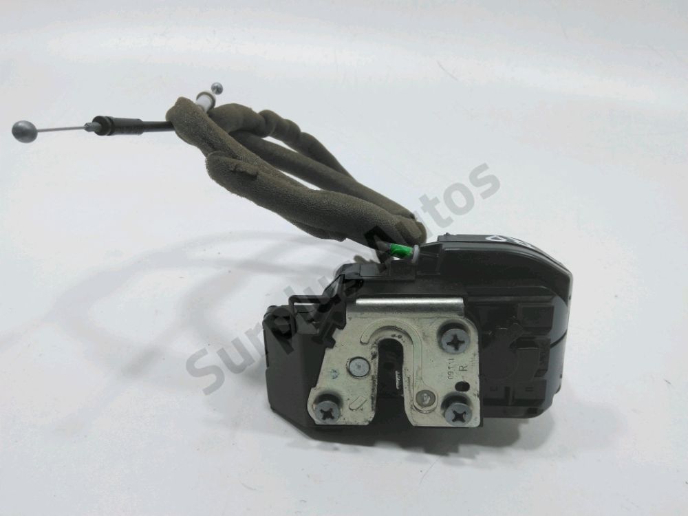 Serrure de porte arriere droite