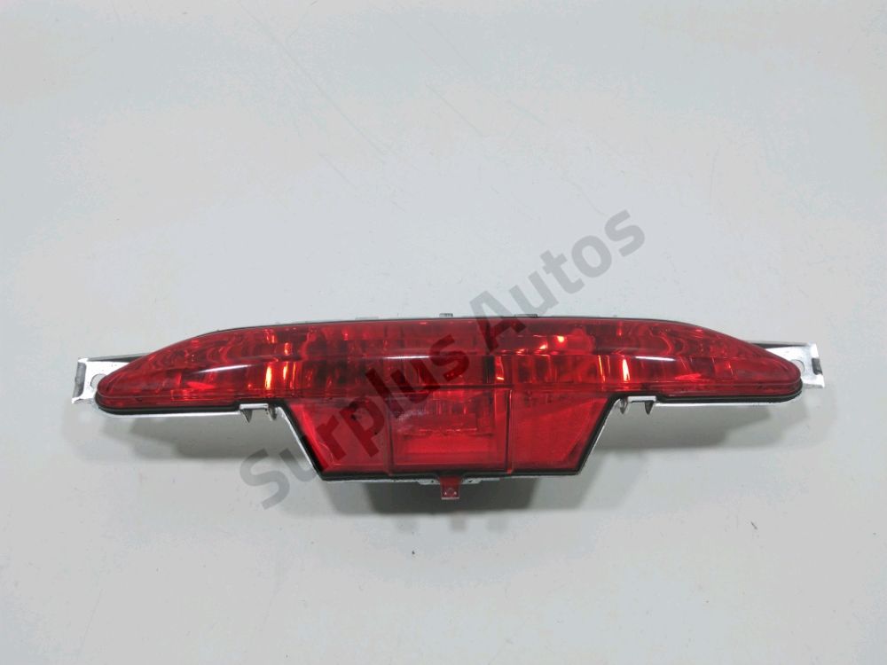 Feu de brouillard arrière central