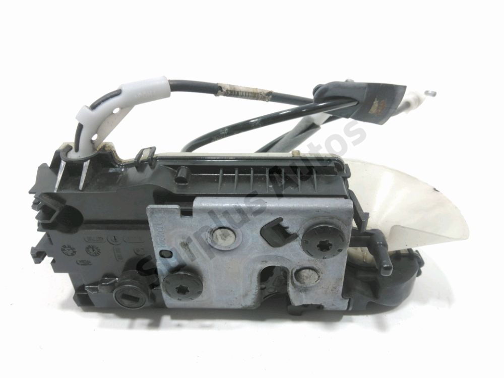 Serrure de porte avant gauche