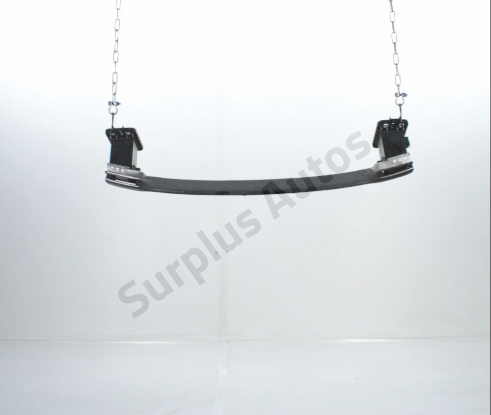 Traverse inférieure armature avant