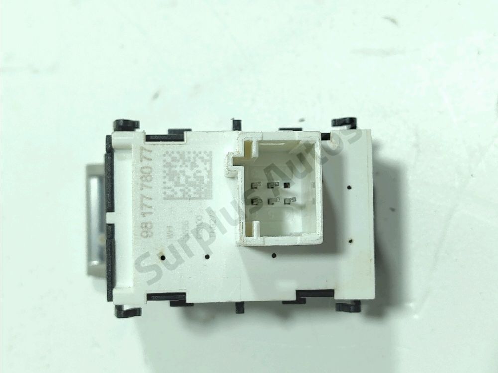 Commande lève-vitre avant gauche