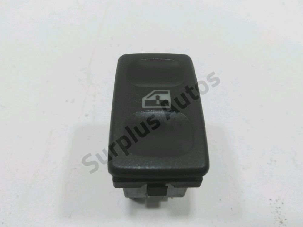 Commande lève-vitre avant gauche