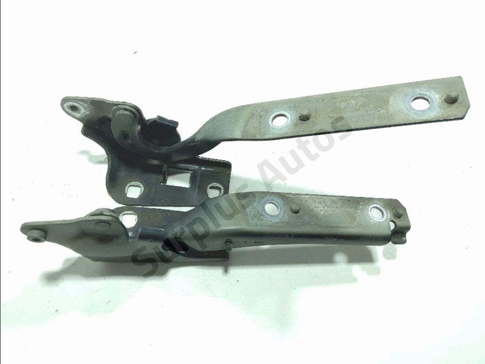 Jeu de charnières de capot