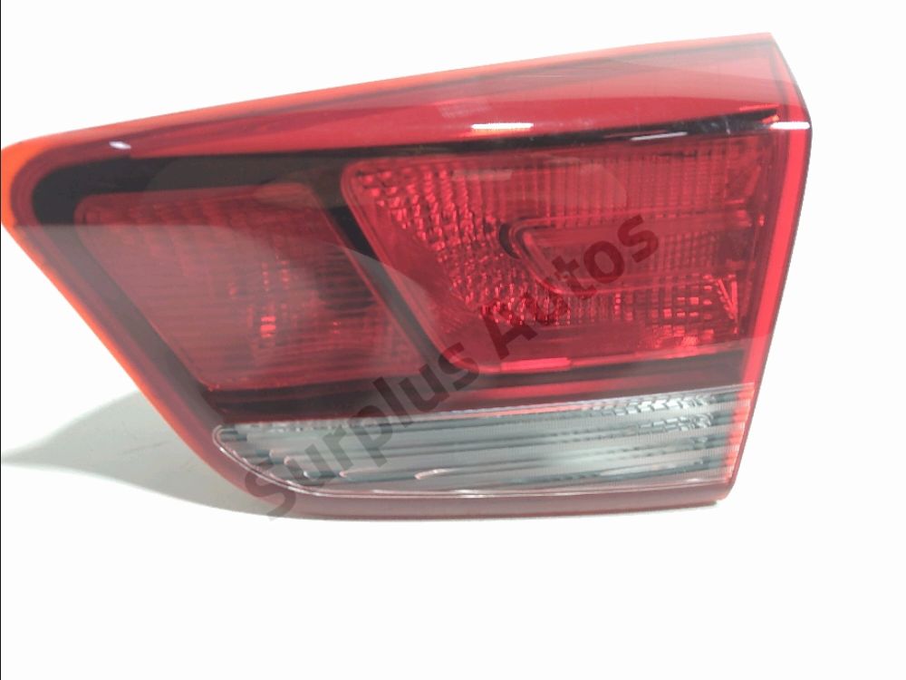 Feu arrière intérieur droit