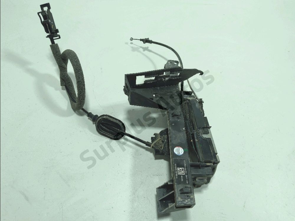 Serrure de porte avant gauche