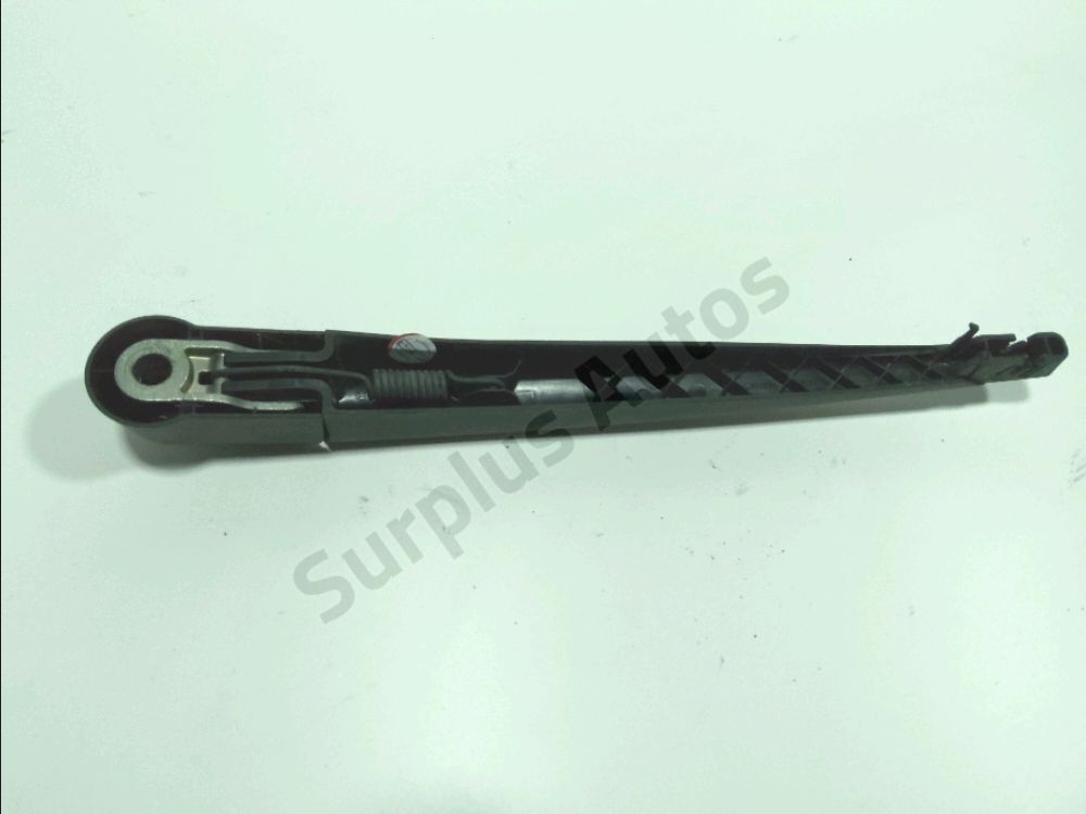 Bras d'essuie-glace arrière