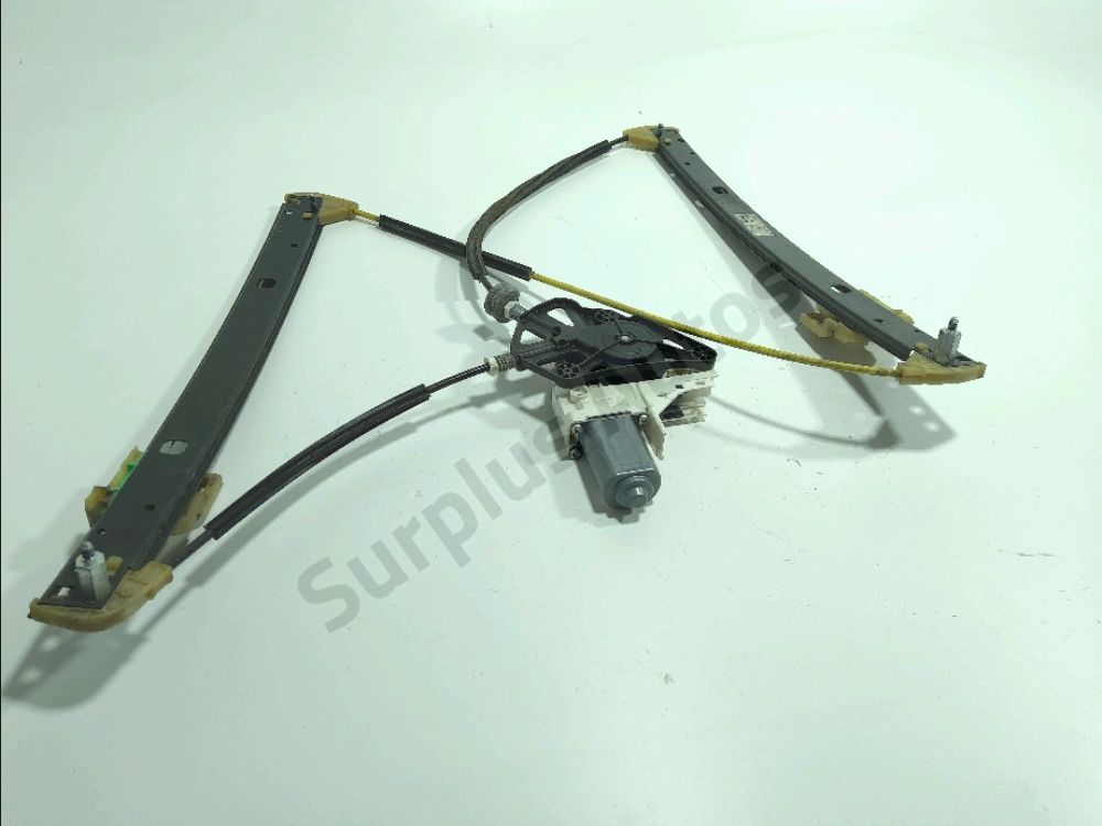 Leve-vitre electrique avant droit