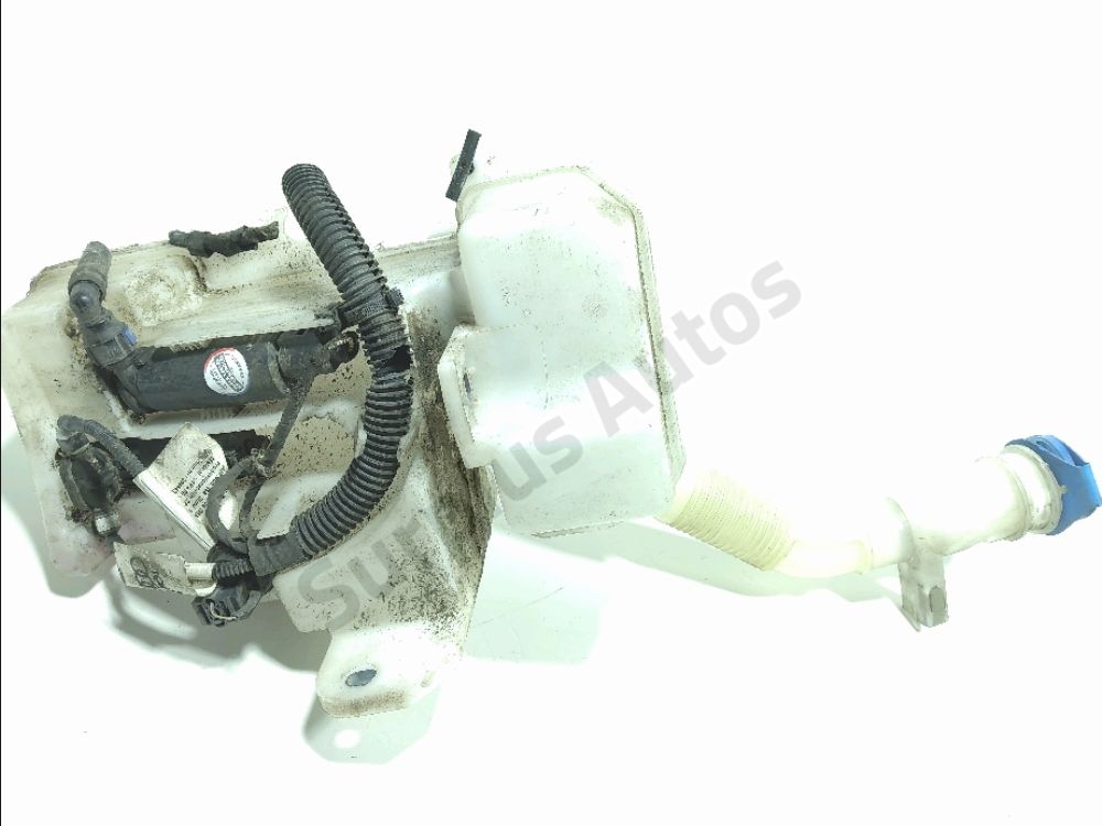 Réservoir de lave glace avant