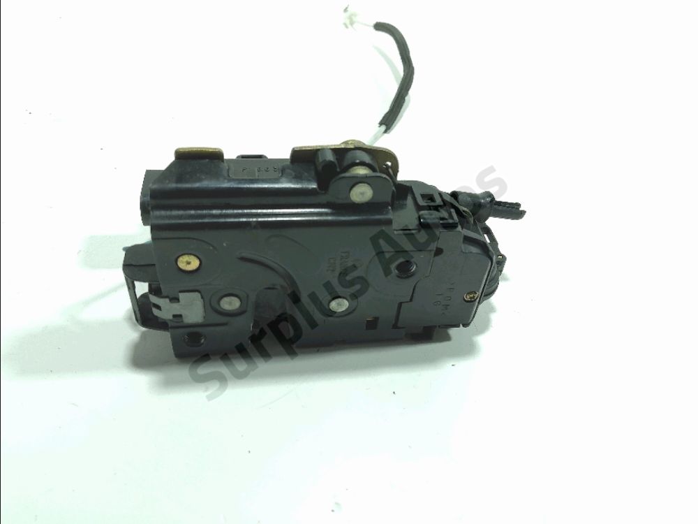 Serrure de porte avant gauche