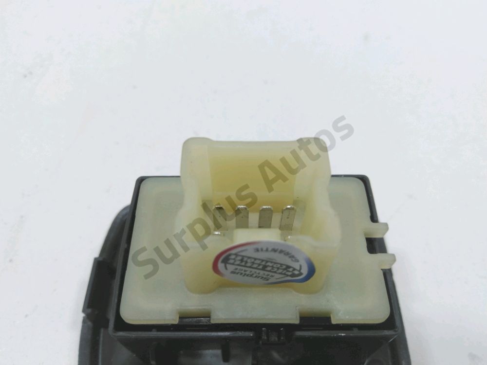 Commande lève-vitre avant droit