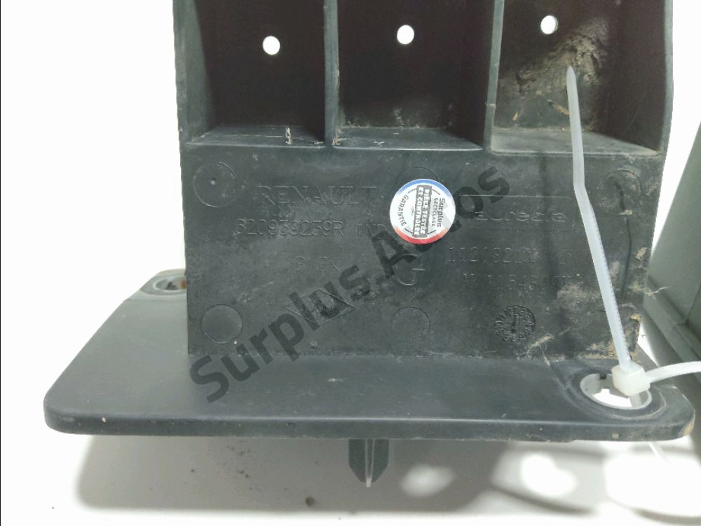 Absorbeur de pare-choc avant