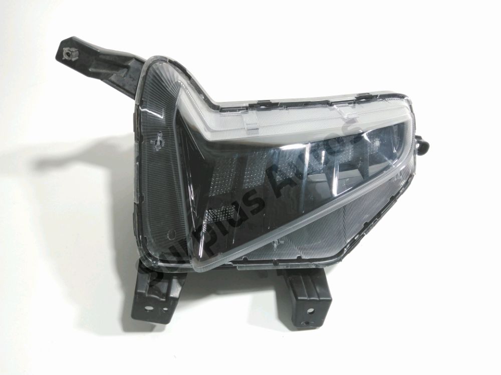 Feu diurne avant droit