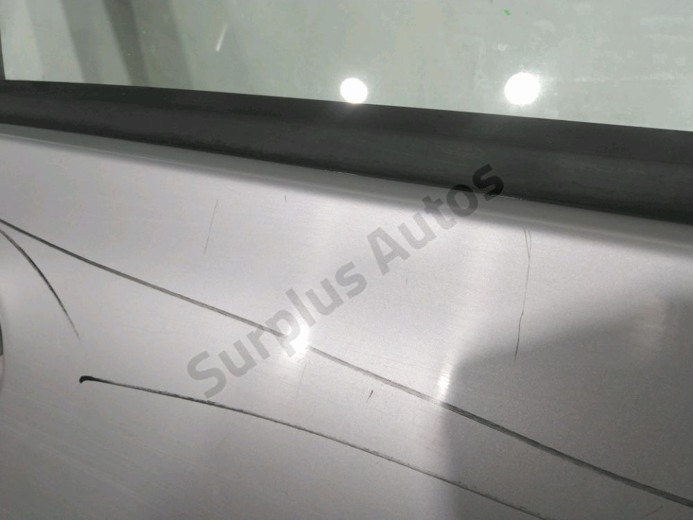 Porte arrière droite