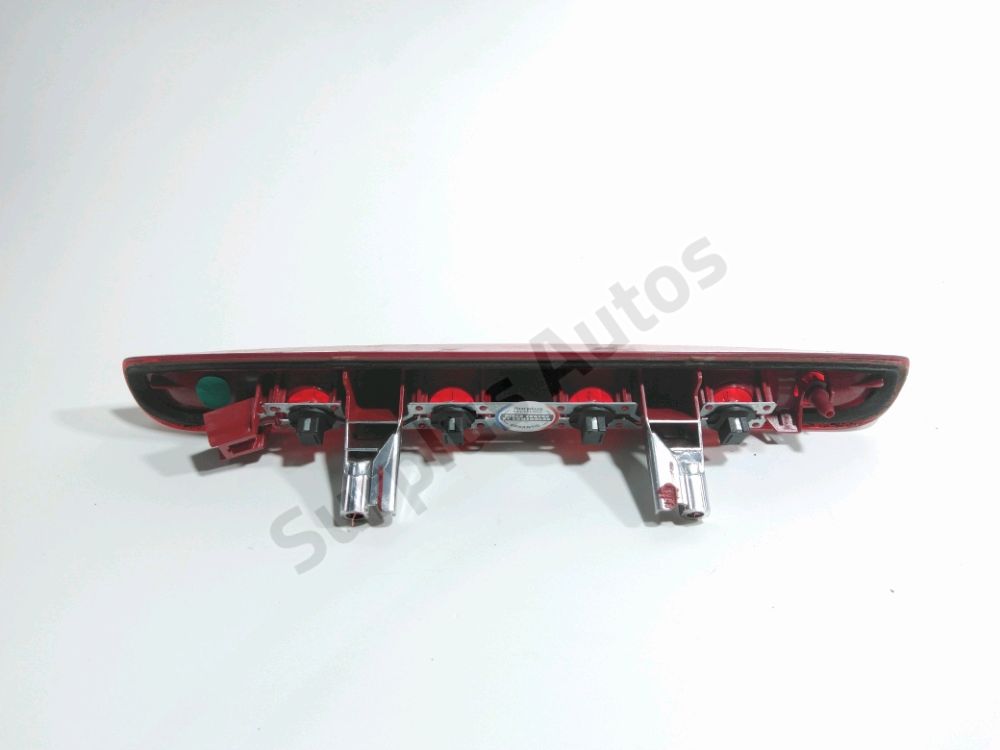 Feu stop supplémentaire