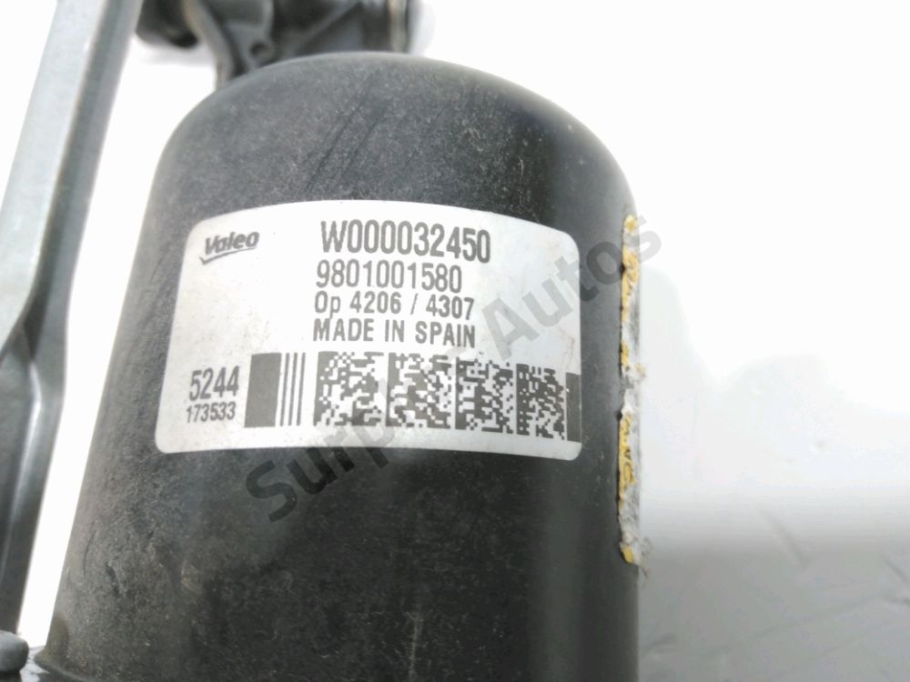 Mécanisme + moteur d'essuie glace avant