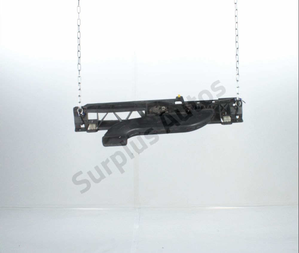 Traverse supérieure armature avant