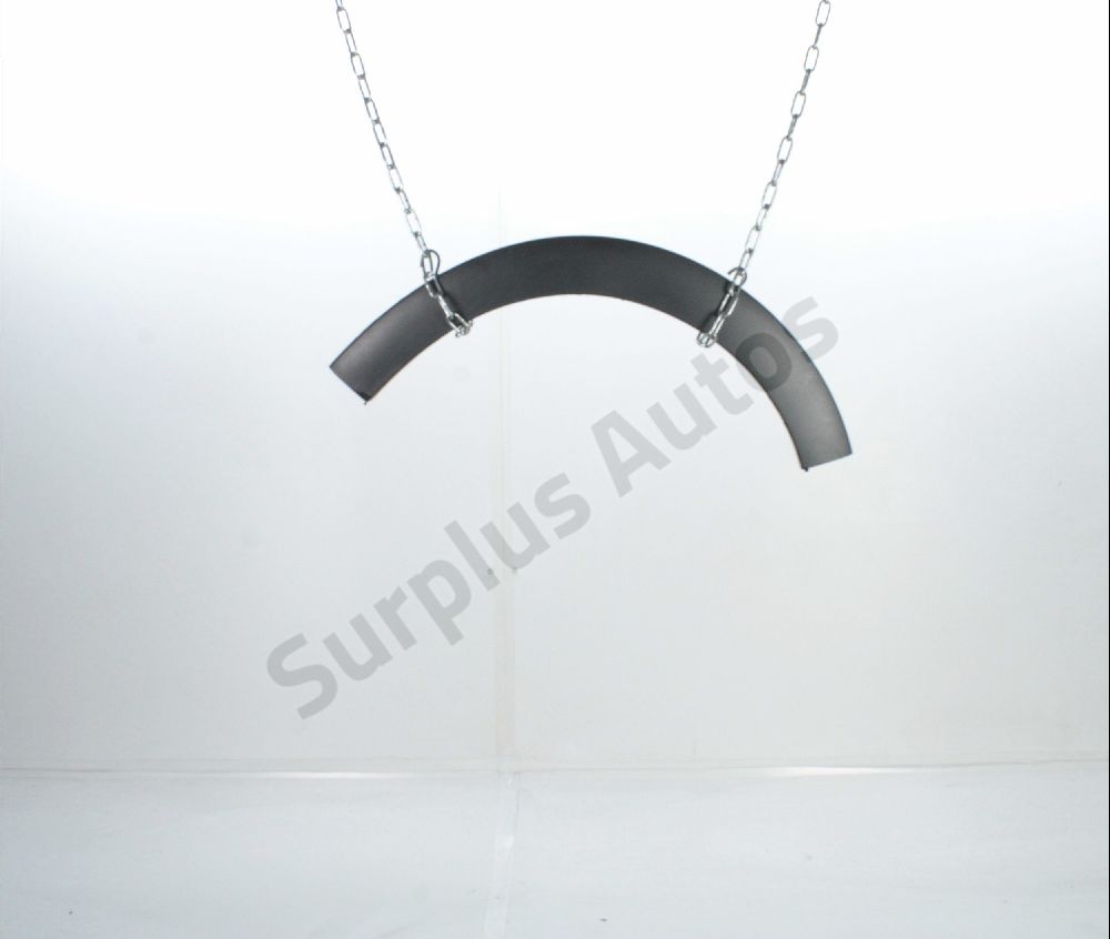 Elargisseur d'aile avant droite