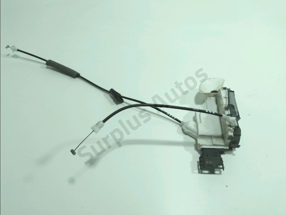 Serrure de porte avant gauche