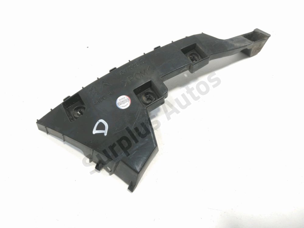 Support droit de pare-choc arrière