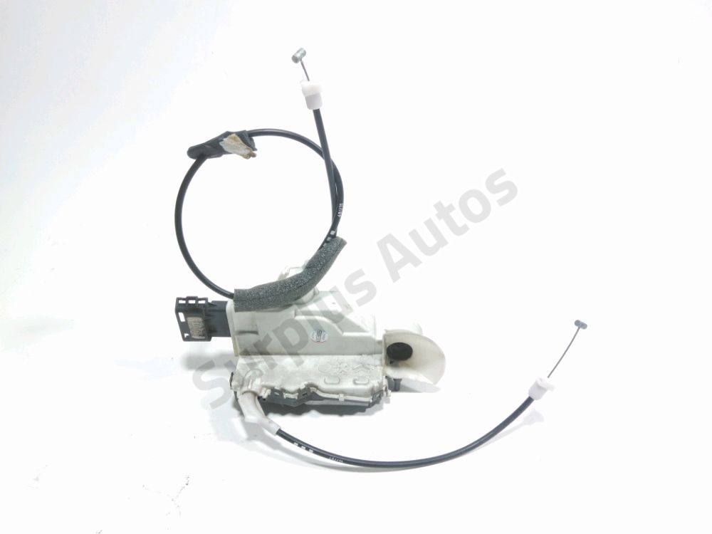 Serrure de porte avant gauche