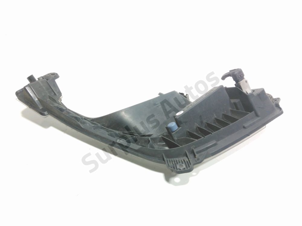 Feu diurne avant droit