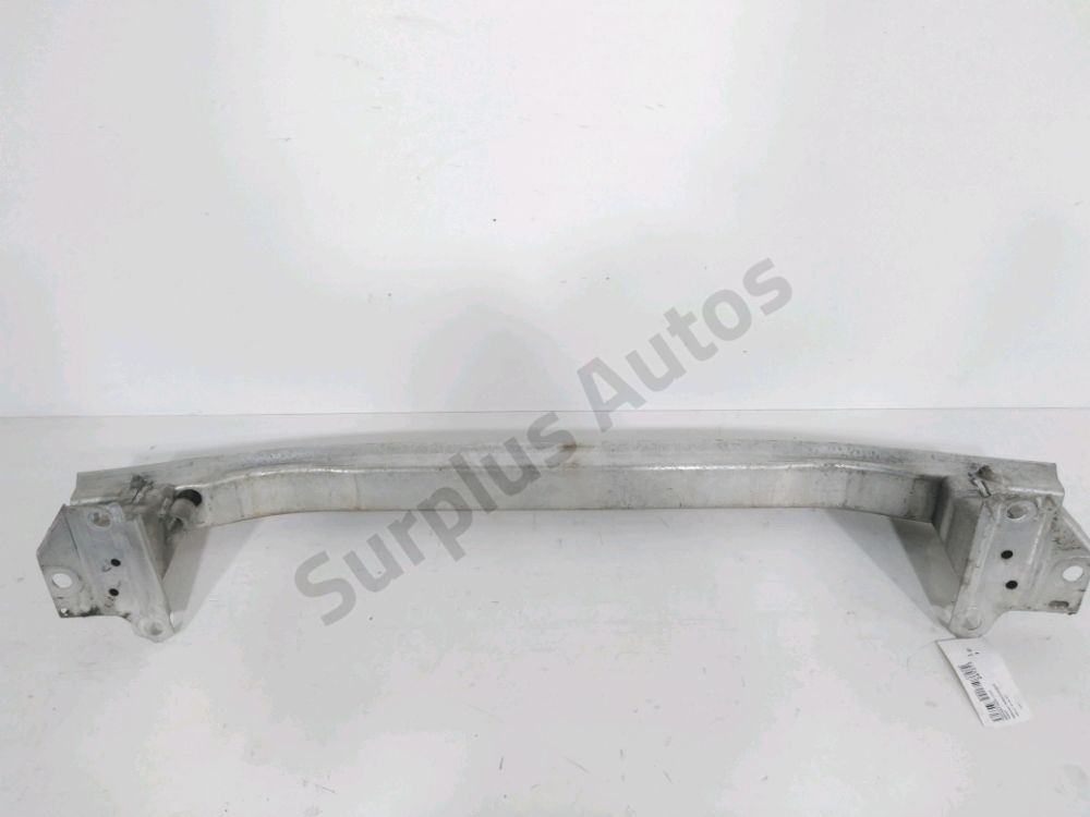 Renfort pare-choc avant