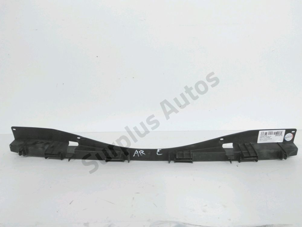 Support central de pare-choc arrière