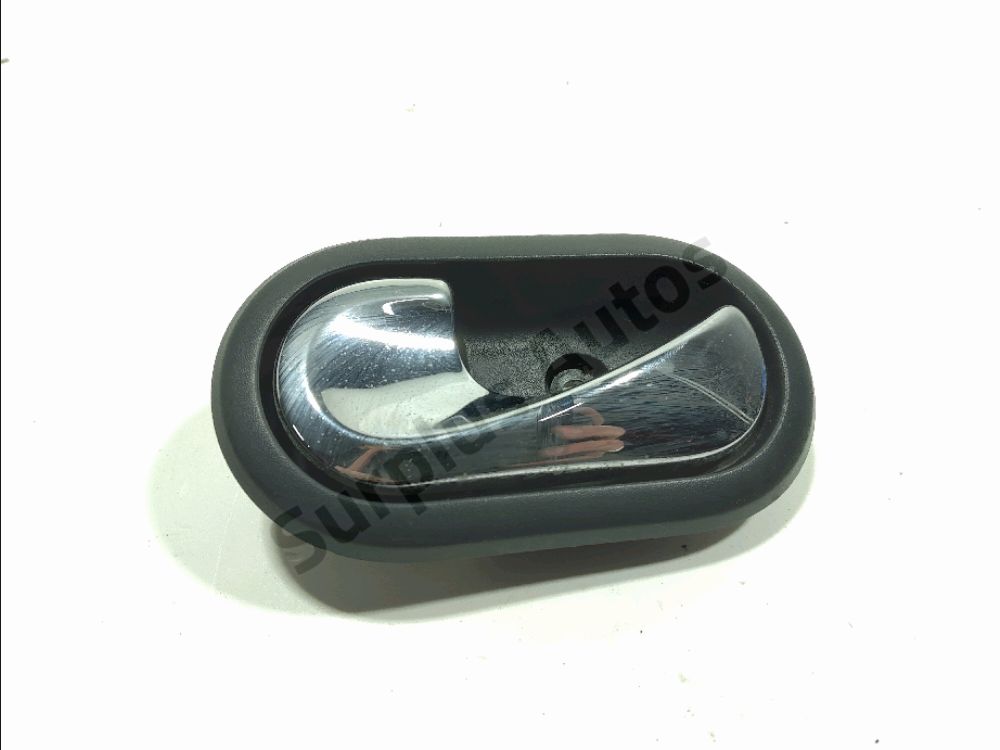 Poignee interieure porte arriere gauche