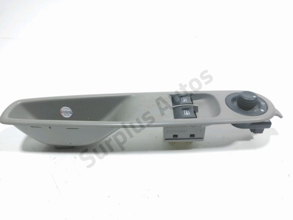 Commande lève-vitre avant gauche