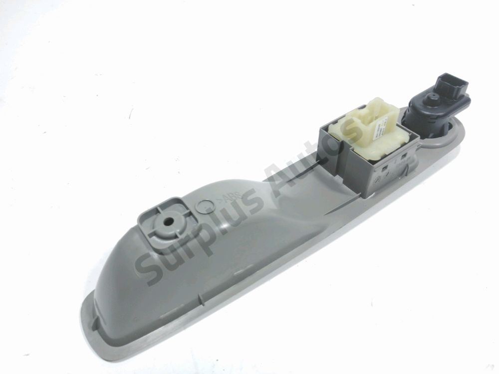 Commande lève-vitre avant gauche