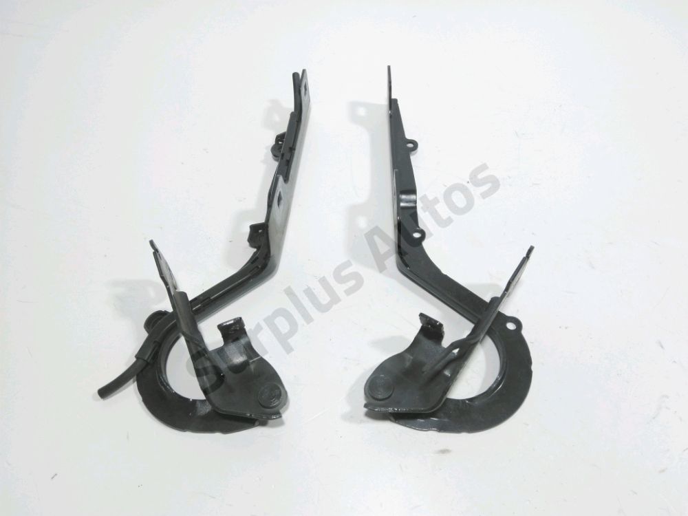 Jeu de charnières de capot