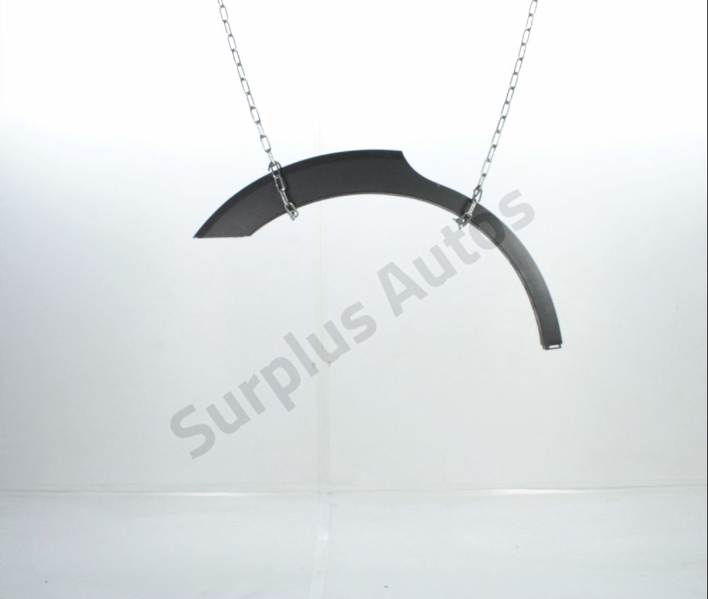 Elargisseur d'aile arrière droit