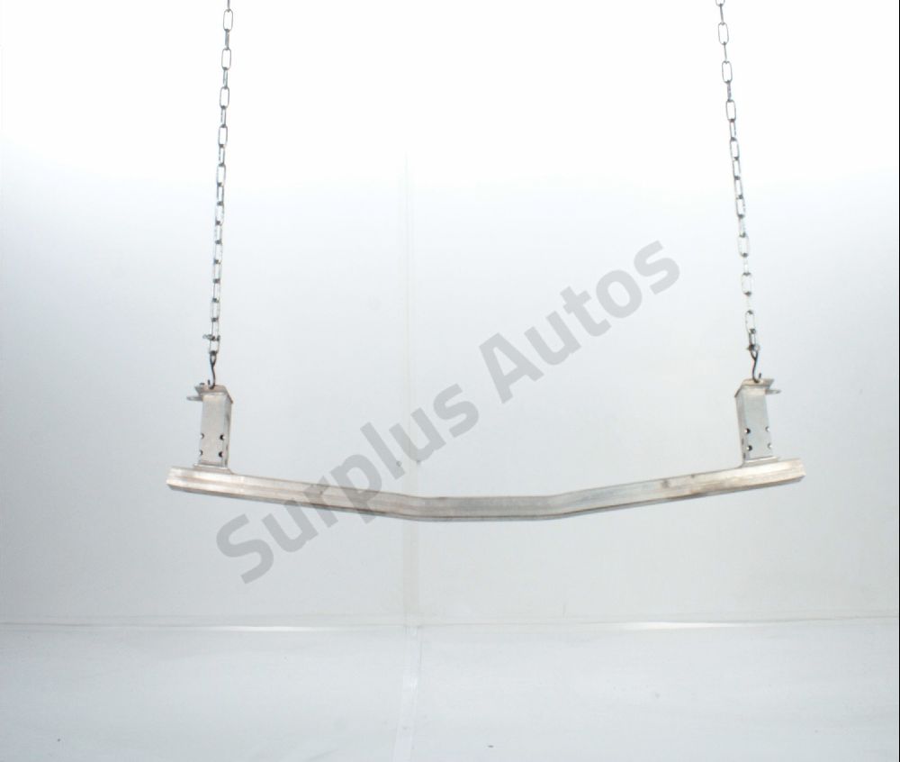 Traverse inférieure armature avant