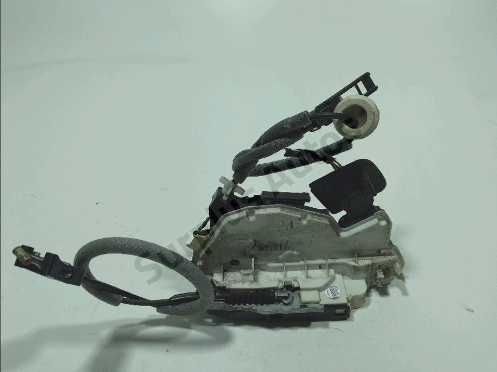 Serrure de porte avant gauche