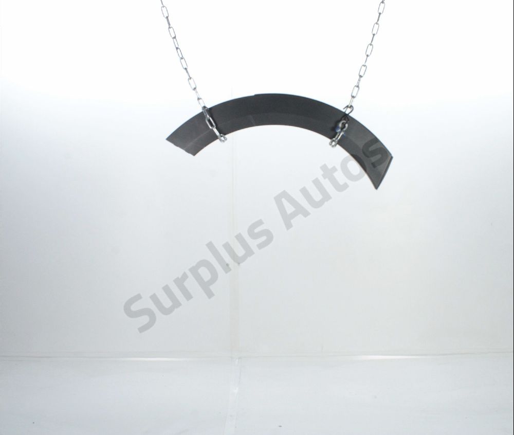 Elargisseur d'aile arrière droit