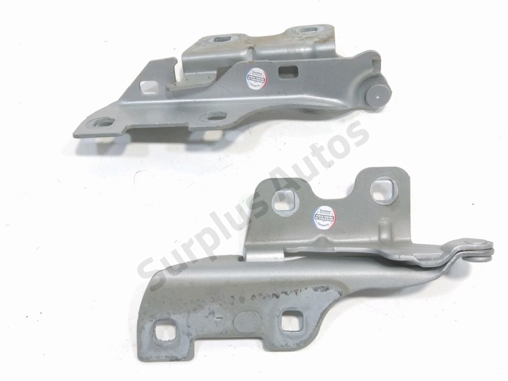 Jeu de charnières de capot