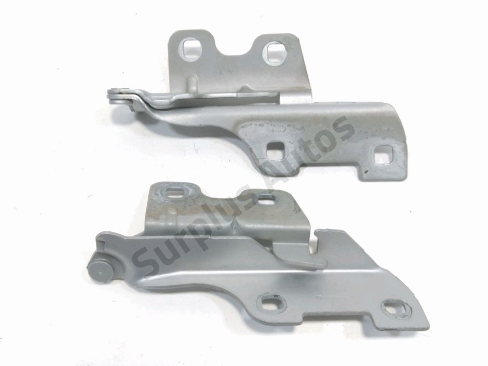 Jeu de charnières de capot