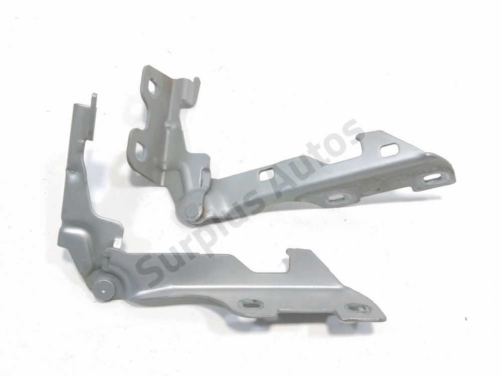 Jeu de charnières de capot